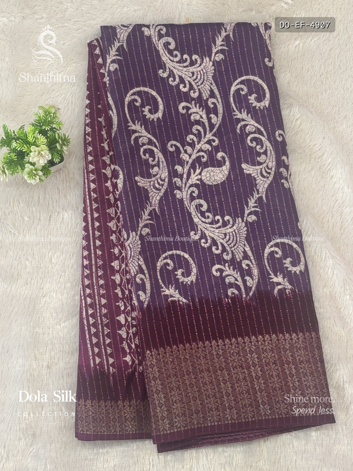Dola Silk Mehendi Flower Blueberry Gold