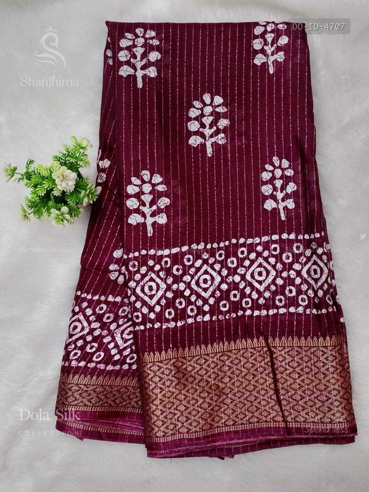 Dola Silk Leaf Diamond Stone Magenta Gold