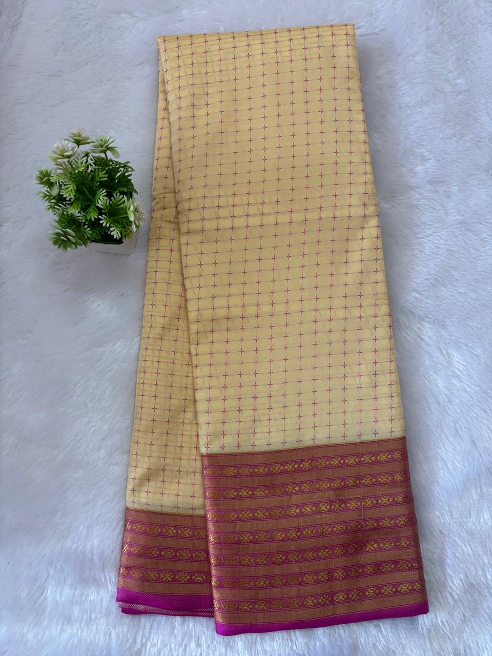 Arani Pattu Big Border Sandal & Pink